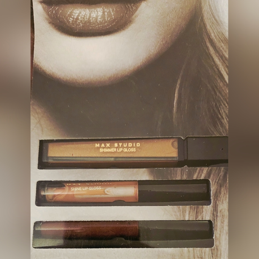 Max Studio Lip Collection - Picture 6 of 6
